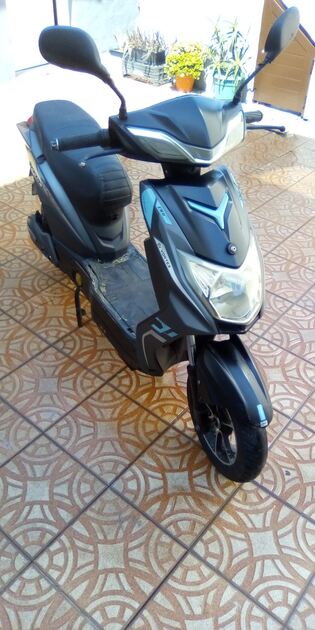 Motociclo ( eletrico ). Motos