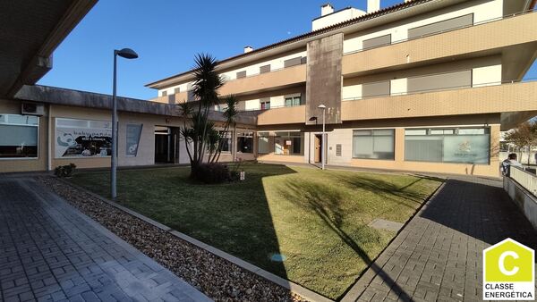 Loja em Forjães / Esposende (2883). Lojas e estabelecimentos comerciais para vender