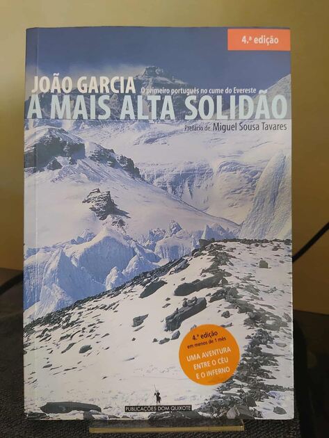 Livro “A Mais Alta Solidão”. Livros