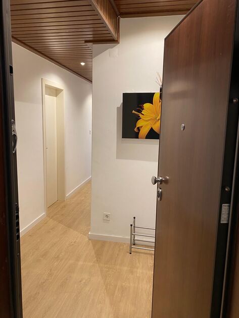 Quarto no Cacém . Ofereço Quarto para Arrendar