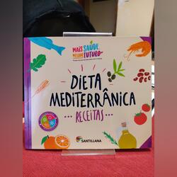 Livro “Dieta mediterrânica -receitas-”. Livros. Matosinhos.     