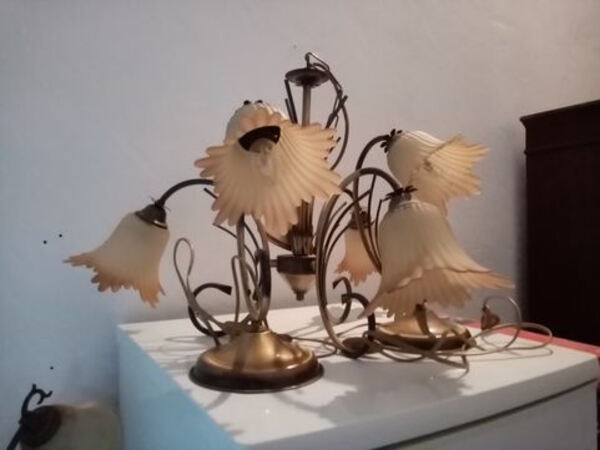 1 Candeeiro Sala + 3 Candeeiros Quarto. Candeeiros antigos