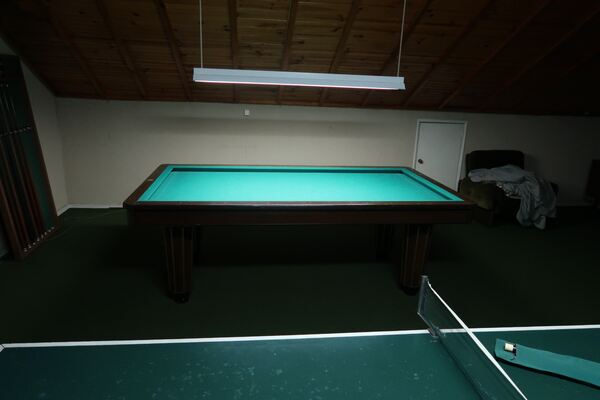 Mesa de bilhar francês (carambola). Bilhar