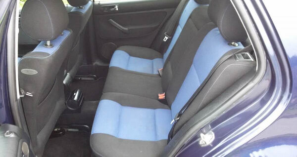 VW Golf IV 1.9 TDI. Carros