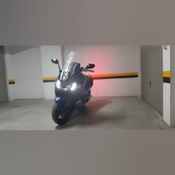 LT500 . Motos. Vila Franca de Xira. 2020  Sym 10.000 km Scooters Gasolina sem chumbo Azul 46 cc Arrancador eléctrico