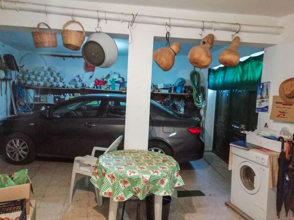 Moradia T2+1 com anexo em Carvalho, Chã - Alijó. Casa e apartamentos para vender