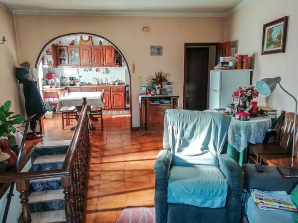Moradia T2+1 com anexo em Carvalho, Chã - Alijó. Casa e apartamentos para vender