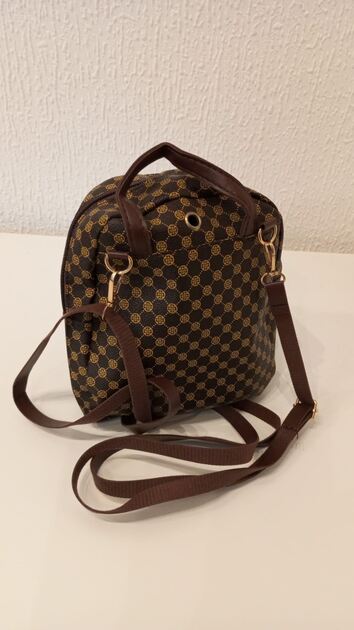 Pequena Mochila Castanha - Nova. Mochilas