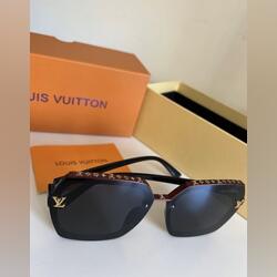 Óculos de sol Louis Vuitton . Óculos de sol. Lumiar.    Castanho 