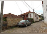 Moradia/Quintinha em Beire-Paredes. Casa e apartamentos para vender