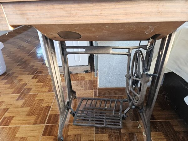 Máquina de costura Singer . Máquinas de Coser Antigas