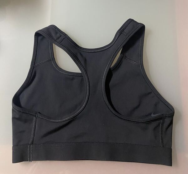 Sutiã Desportivo “Nike”. Roupa Desportiva