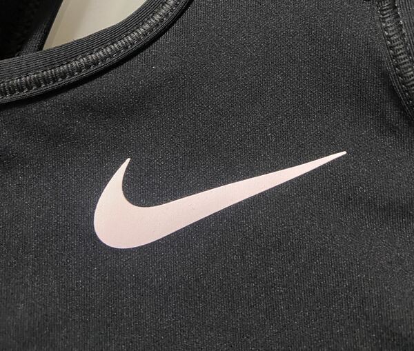 Sutiã Desportivo “Nike”. Roupa Desportiva