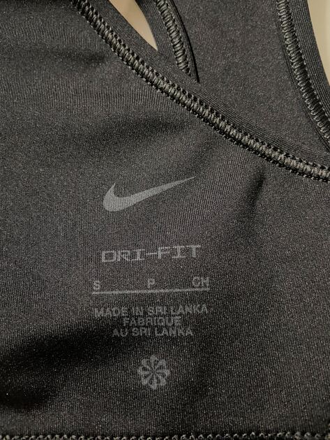 Sutiã Desportivo “Nike”. Roupa Desportiva