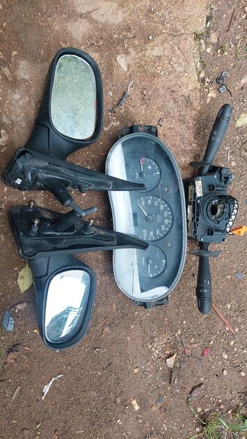 Vario material clio 2 1.9 D. Outros (Acessórios Veículos)