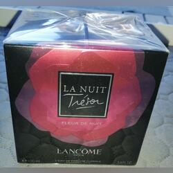 Perfume La NUIT TRÉSOR, fleur de nuit, 100 ml. Perfumes