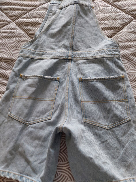 Jardineiras macacão – Bershka – tamanho M europeu . Outros Moda Homem