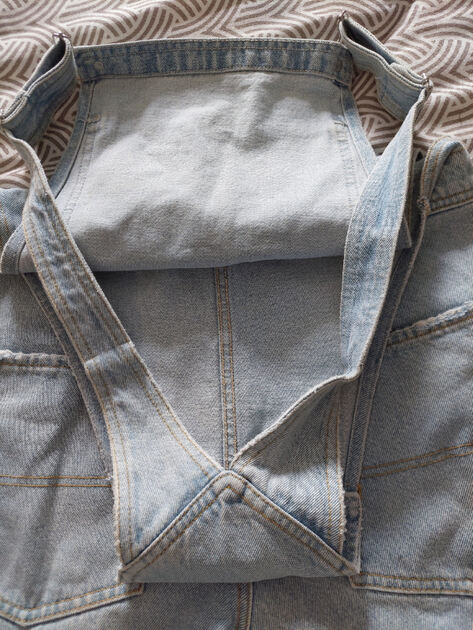 Jardineiras macacão – Bershka – tamanho M europeu . Outros Moda Homem