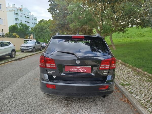 Dodge Journey 7 lugares 2010. Carros