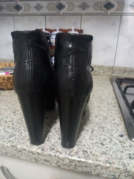 vendo bota. Botas e botins