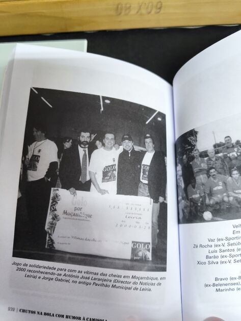 Livro Churros na bola com humor á camisola. Livros