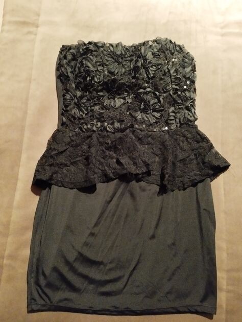 vestido curto de cerimónia Cai Cai. Vestidos