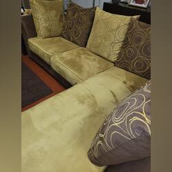 Sofa chaise longue . Sofás e Poltronas