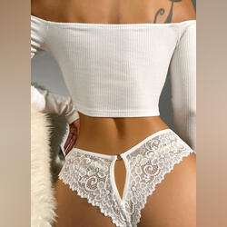 Calcinhas brancas tamanho L . Lingerie. Paços de Ferreira. L / 40 / 12     Branco Novo / Como novo