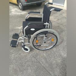 Cadeira de rodas. Cadeiras de rodas. Gondomar.     