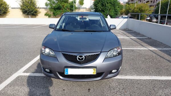 Mazda 3 SÓ 158000kms. Carros