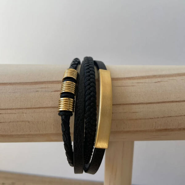 Pulseira multifacetada em Aço inoxidável + pele. Pulseiras
