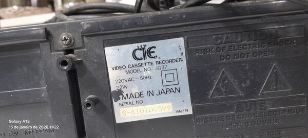Leitor VHS e lote de cassetes. Outros (Eletrónica)