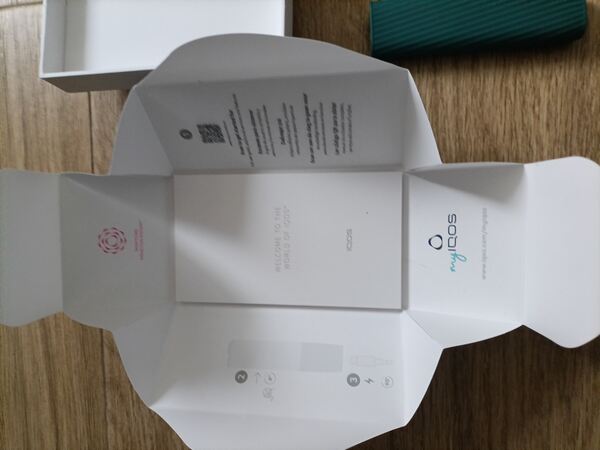2 máquinas iqos em excelente estado . Cigarro eletrônico