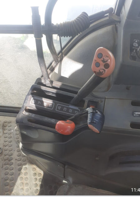 Vendo Ford 6640 . Tratores