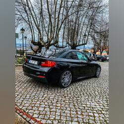 Bmw 220d pack M original interior e exterior . Carros. Porto Cidade. 2015   155.000 km Automático Diesel 190 cv 3 portas Preto Ar condicionado Farol LED Vidros eléctricos Volante multi-funções