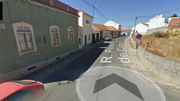 Terreno com Ruínas para Venda em Alpiarça, Santaré. Lote
