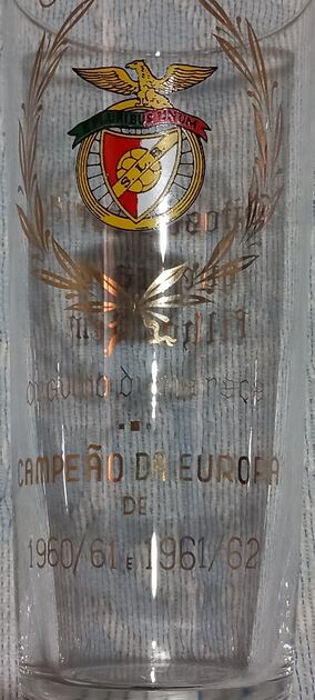 copo oficial e original do sport lisboa benfica . Artigos de Vidro