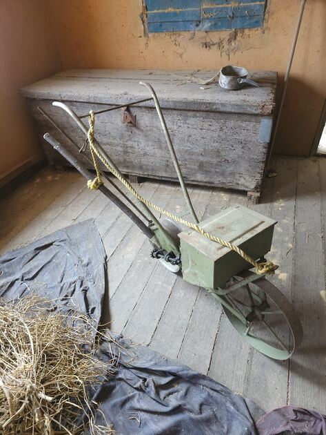 Semeador de cereais . Outros Acessórios de Lar