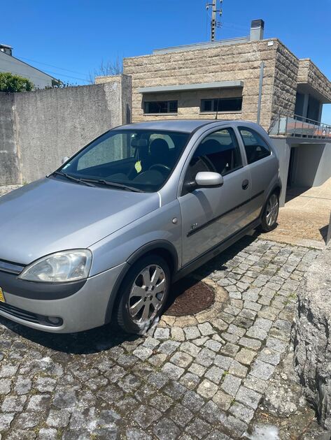 Opel Corsa B. Carros