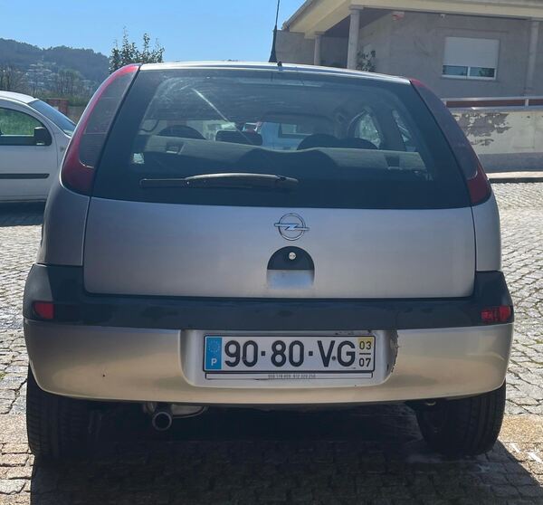 Opel Corsa B. Carros