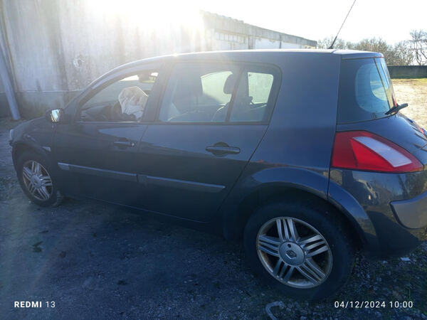 Para peças Renault Megane II 1.5DCI ano 2004. Carros para Peças
