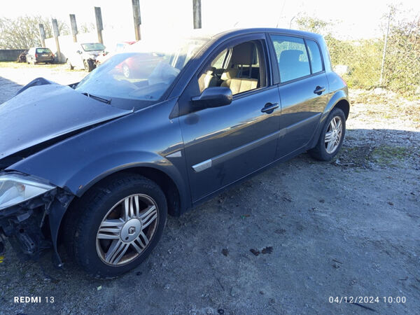 Para peças Renault Megane II 1.5DCI ano 2004. Carros para Peças