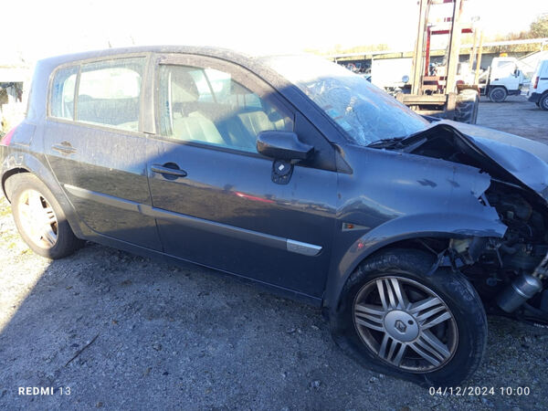 Para peças Renault Megane II 1.5DCI ano 2004. Carros para Peças