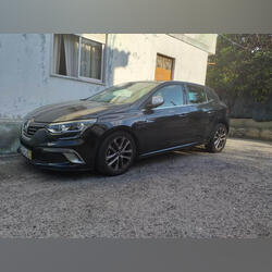 Megane 05/2016. Carros. Olivais. 2016   75.000 km Manual Diesel 135 cv 5 portas Preto ABS Ar condicionado Farol LED Farol de Xénon Vidros eléctricos Cruise control adaptativo Sistema de navegação Volante multi-funções