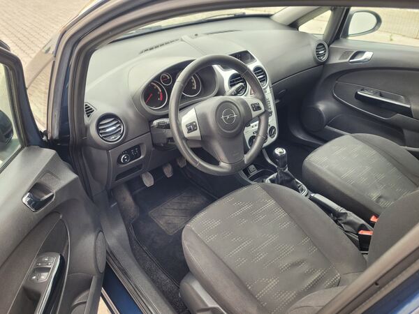 2012 Opel corsa hatchback 1.3 cdti 95 cv. Carros