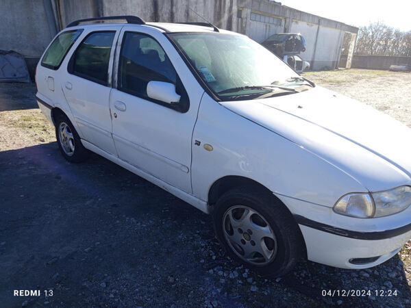 Para peças Fiat Palio Weekend 1.2 ano 2001. Carros para Peças