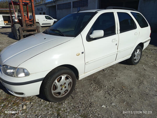 Para peças Fiat Palio Weekend 1.2 ano 2001. Carros para Peças