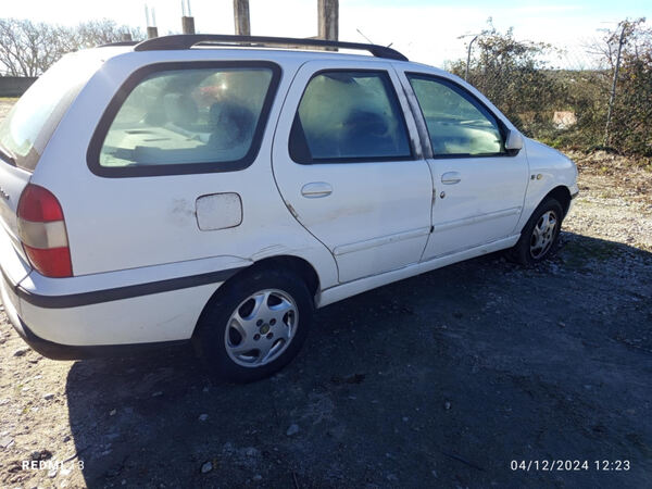 Para peças Fiat Palio Weekend 1.2 ano 2001. Carros para Peças