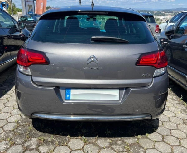 Citroen C4 PureTech 130 cv Exclusivo . Carros
