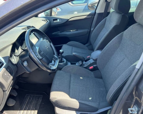 Citroen C4 PureTech 130 cv Exclusivo . Carros